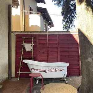 Casa vacanze Charming Self House, San Casciano in Val di Pesa